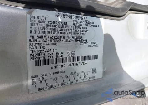 2003 Mercury Grand Marquis Gs z USA, uszkodzony, nr VIN 2MEFM74W63X671957